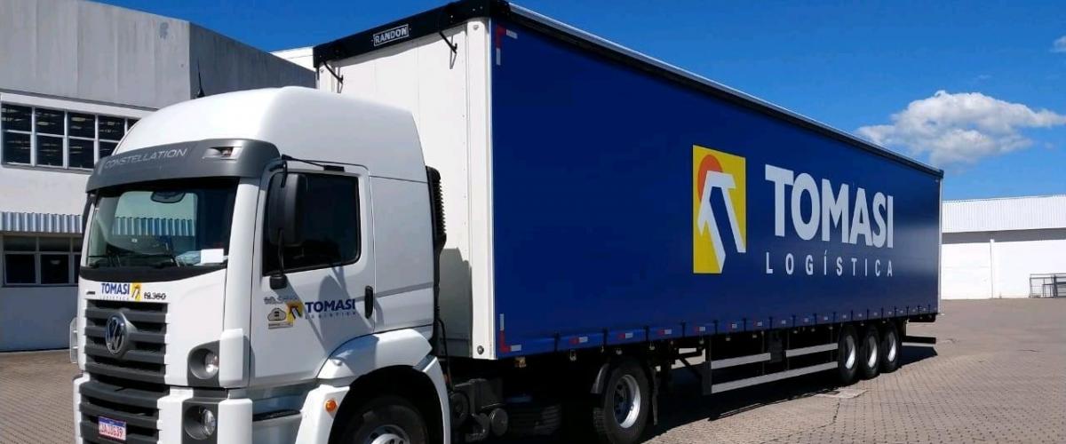 Tomasi Logística aposta em carretas Mega Sider para clientes com grande volume de cargas 